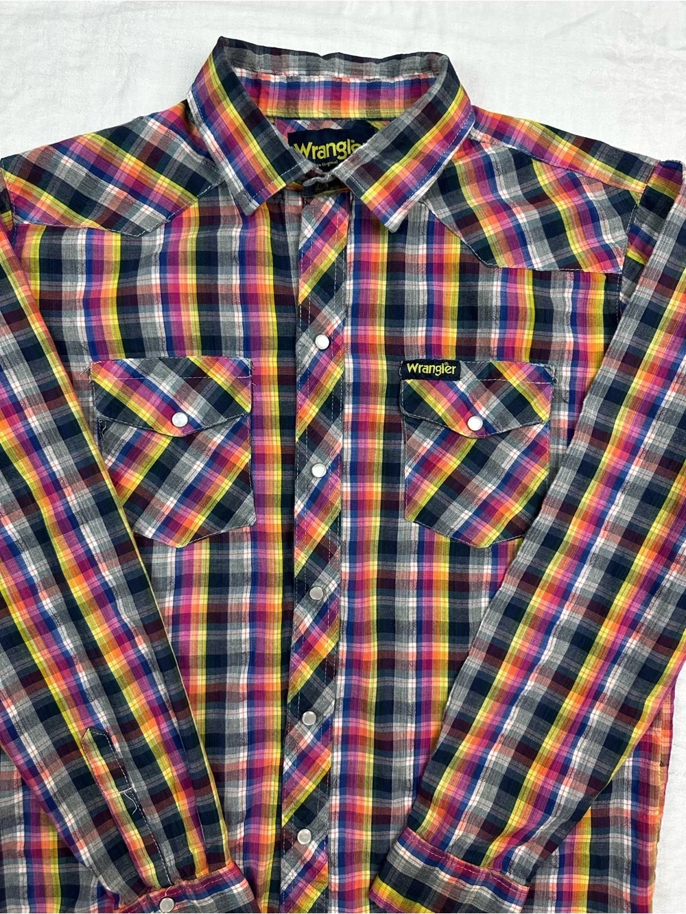 Wrangler Men's Multicolor Plaid Western Shirt